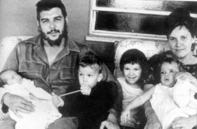 le che et sa deuxieme epouse et leur 4 enfant